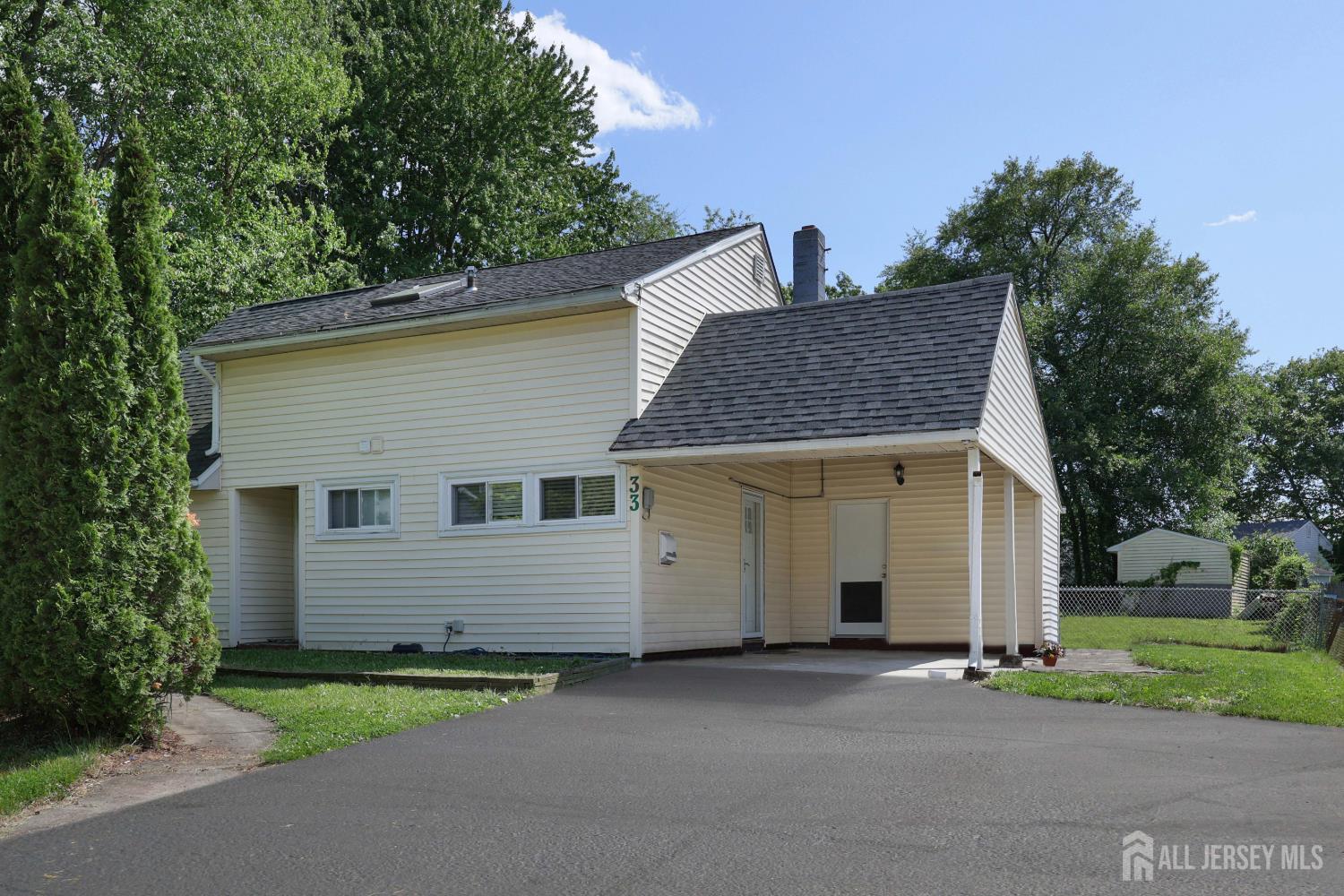 33 Pine Tree Road Old Bridge, NJ 08857 - Photo 4 of 28