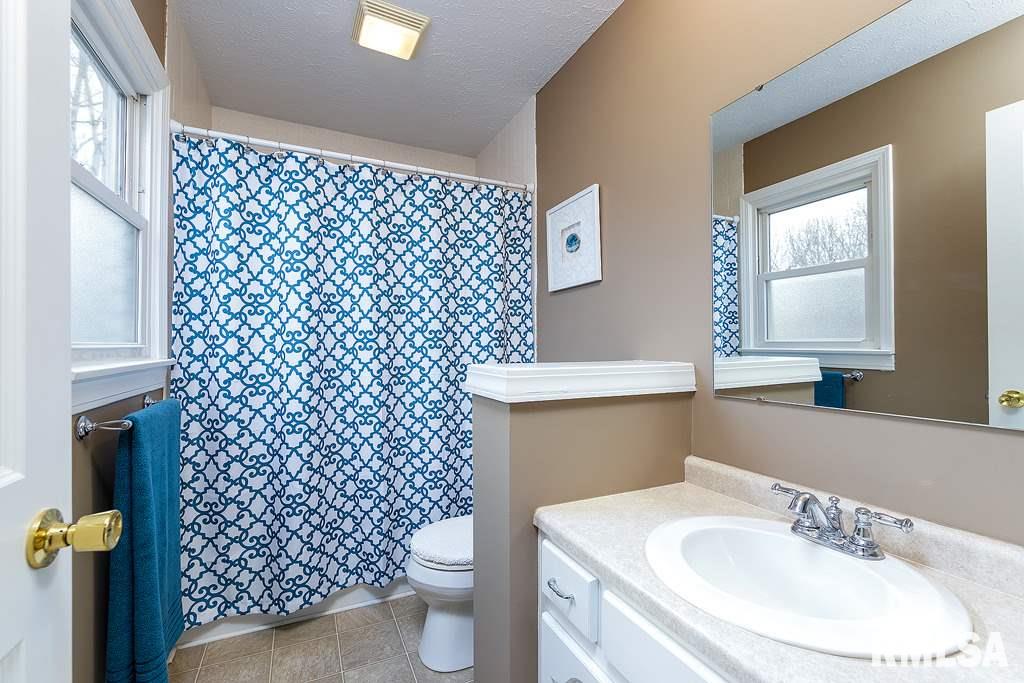 105 East Grove Road Long Grove, IA 52756 - Photo 17 of 23 Gallery Image 17
