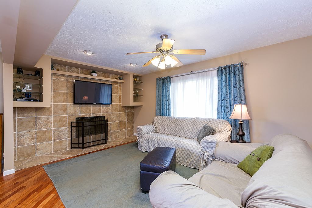 105 East Grove Road Long Grove, IA 52756 - Photo 8 of 23 Gallery Image 8