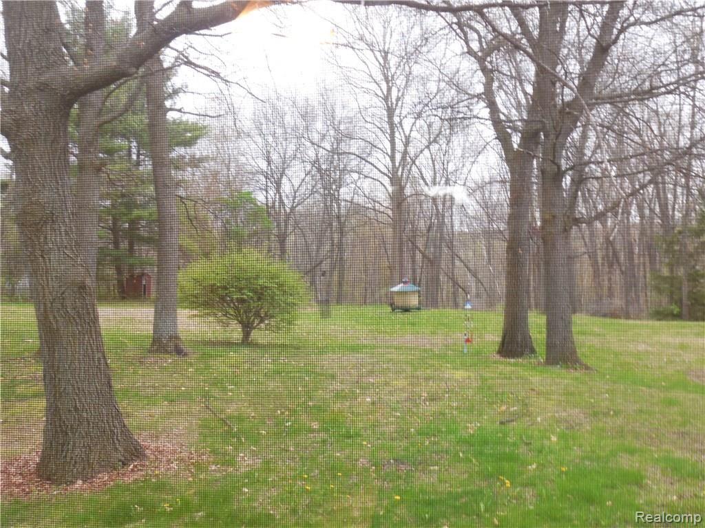 5534 Cuthbert Road White Lake, MI 48386 - Photo 19 of 28 5534 Cuthbert 057.JPG