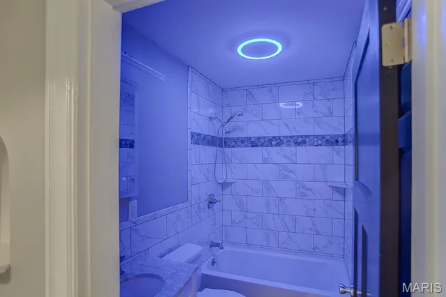 $184,900 | 2400 Alby Street, Alton, IL 62002