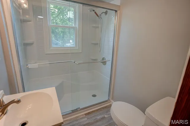 $184,900 | 2400 Alby Street, Alton, IL 62002