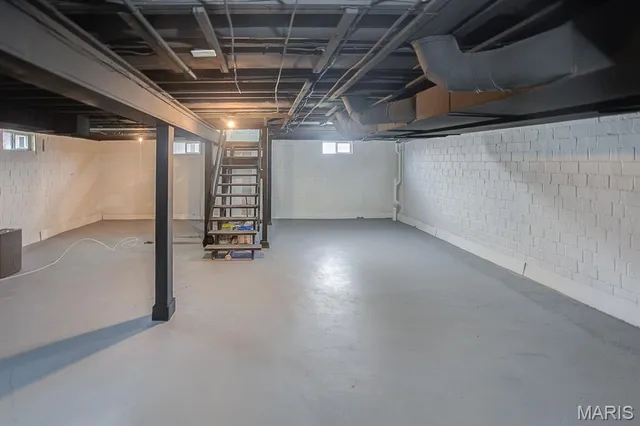 $184,900 | 2400 Alby Street, Alton, IL 62002