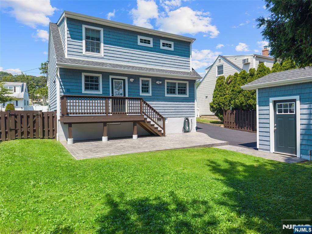 160 Harrington Road Clifton, NJ 07012 - Photo 3 of 30 Gallery Image 3