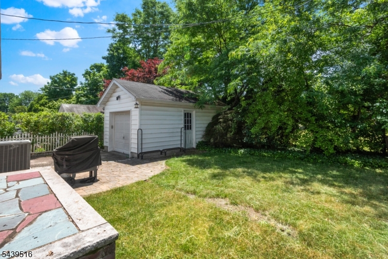 30 Lorraine Street Glen Ridge, NJ 07028 - Photo 42 of 46
