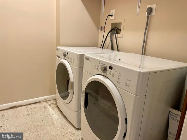 $2,100 | 7 A Friendswood Court, Unit 7A, Baltimore, MD 21209