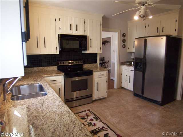 11435 Poplar Ridge Road Richmond, VA 23236 - Photo 3 of 11 Kitchen - Beautiful updated kitchen with tile floo