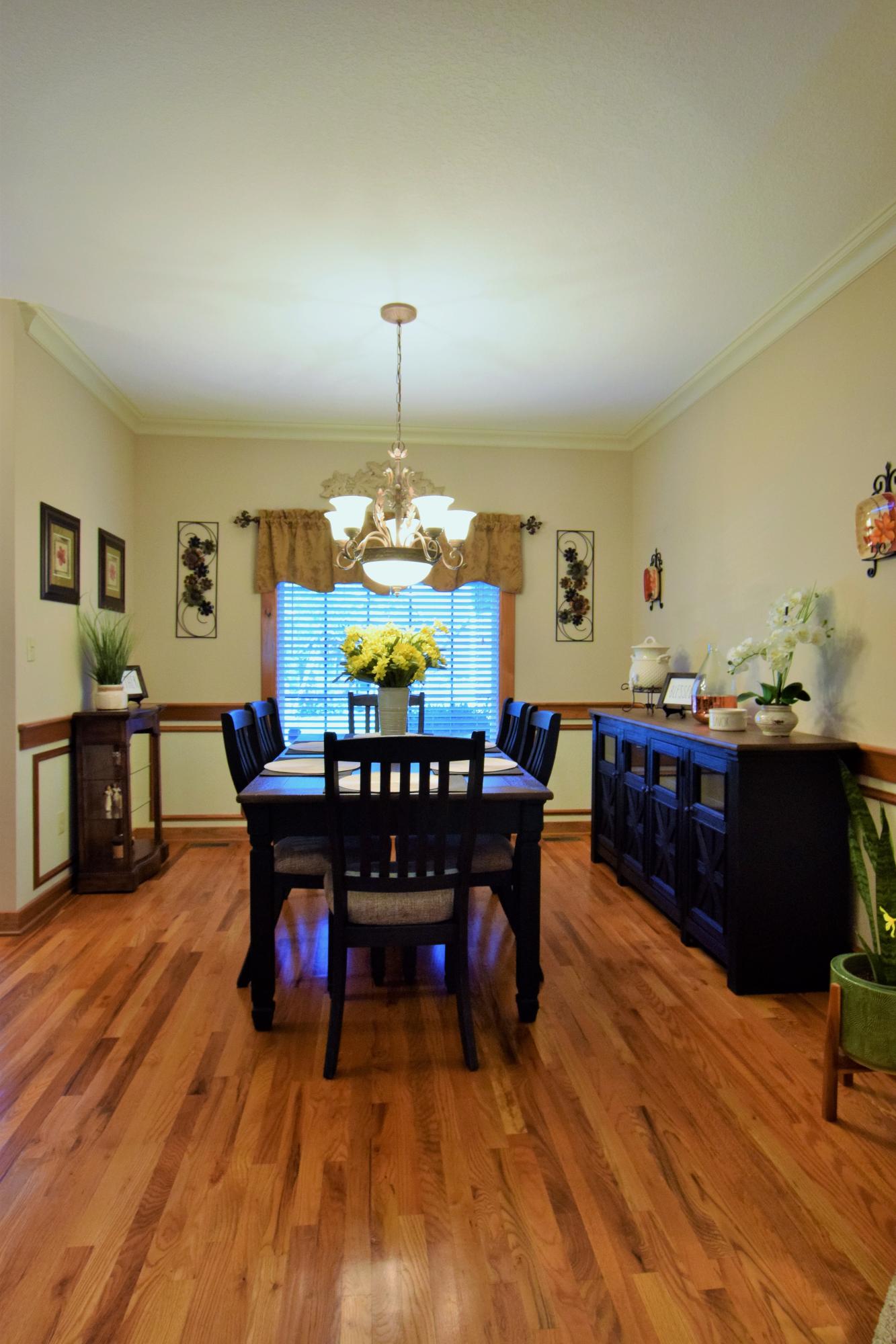 8126 Campbells Point Road Corryton, TN 37721 - Photo 9 of 35 Formal dining