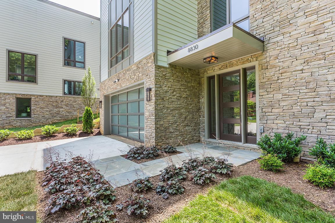 8830 Ridge Road Bethesda, MD 20817 - Photo 3 of 38
