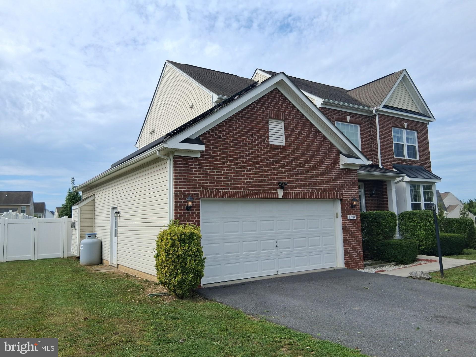 13944 Seneca Ridge Drive Hagerstown, MD 21740 - Photo 2 of 41 Charming brick home with modern appeal.