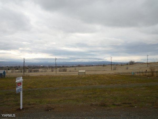 Nna Wendt Road Yakima, WA 98901 - Photo 1 of 8 a view of an ocean