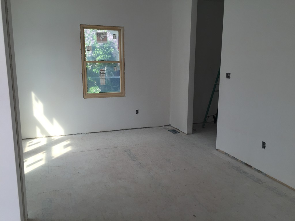 86 Richfield Road Arlington, MA 02474 - Photo 3 of 4