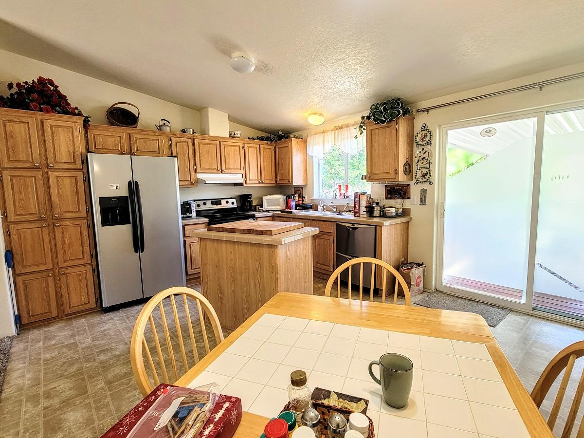 222 Ollis Road, Unit 62 Cave Junction, OR 97523 - Photo 17 of 27 17
