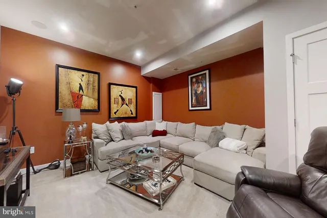 $3,200 | 950 Mississippi Avenue Southeast, Washington, DC 20032