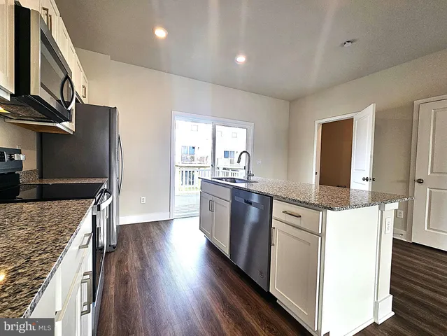 $2,099 | 156 Munsee Circle, Winchester, VA 22602