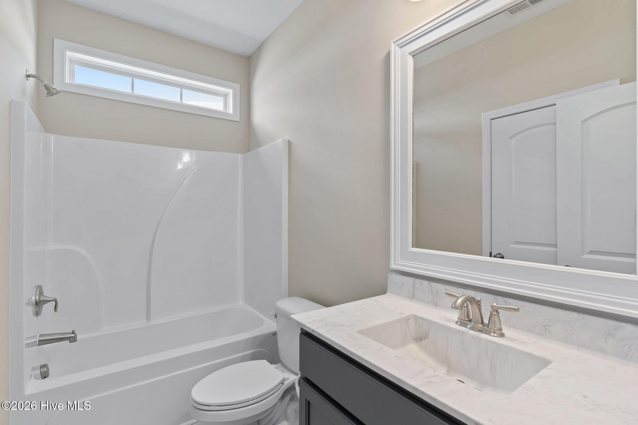 6413 Pinnacle Point Winnabow, NC 28479 - Photo 12 of 39 guest bath 1