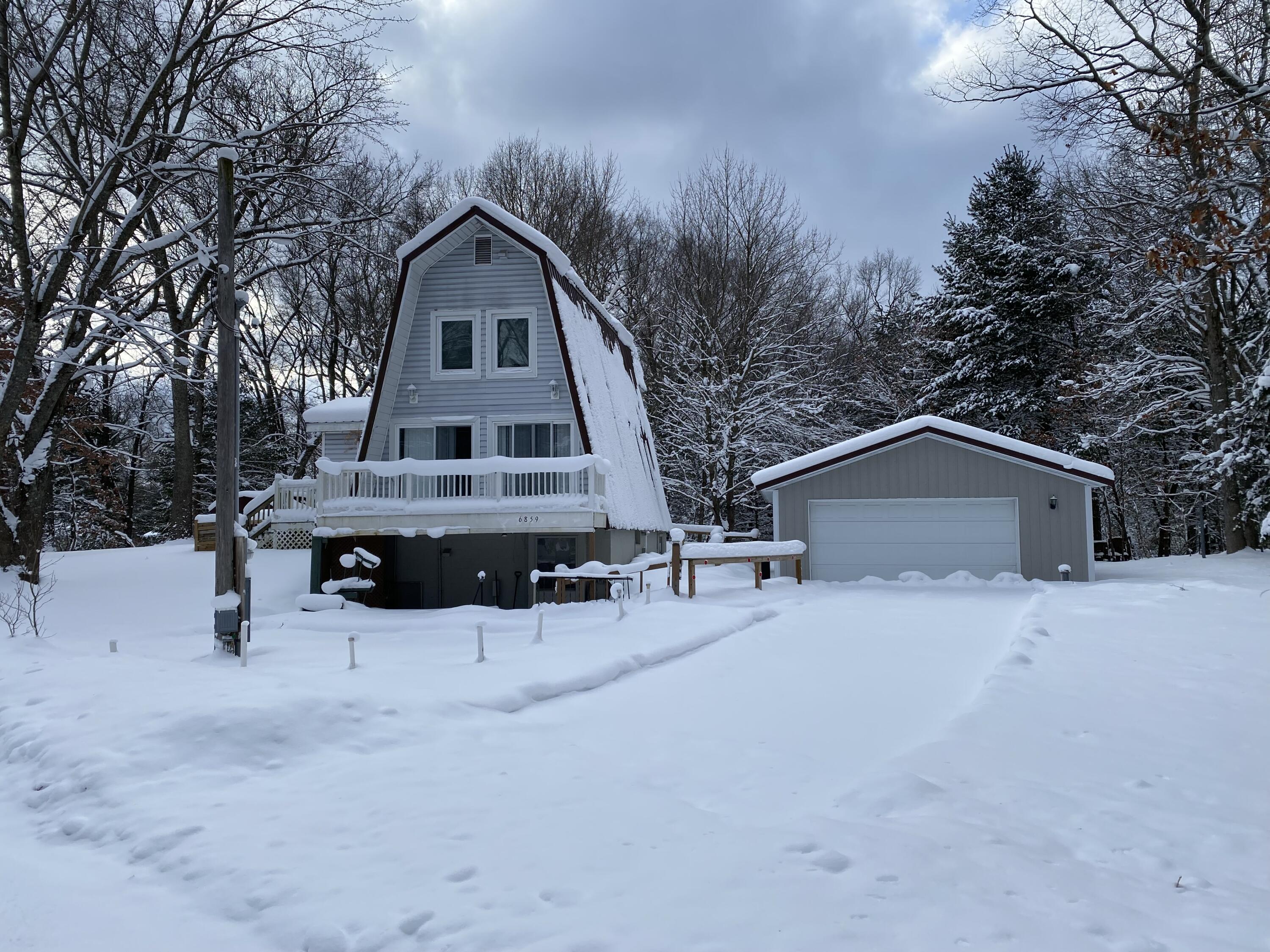 6859 Clover Road Twin Lake, MI 49457 - Photo 3 of 52 6859 Clover Road, Twin Lake, MI 49457