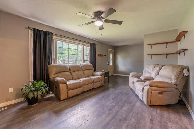 $235,000 | 207 Maple Street, Lamar, MO 64759