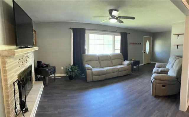 $223,000 | 207 Maple Street, Lamar, MO 64759