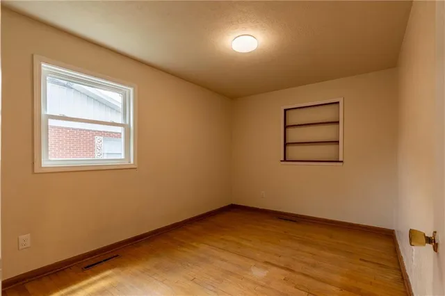 $223,000 | 207 Maple Street, Lamar, MO 64759