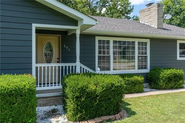 $223,000 | 207 Maple Street, Lamar, MO 64759