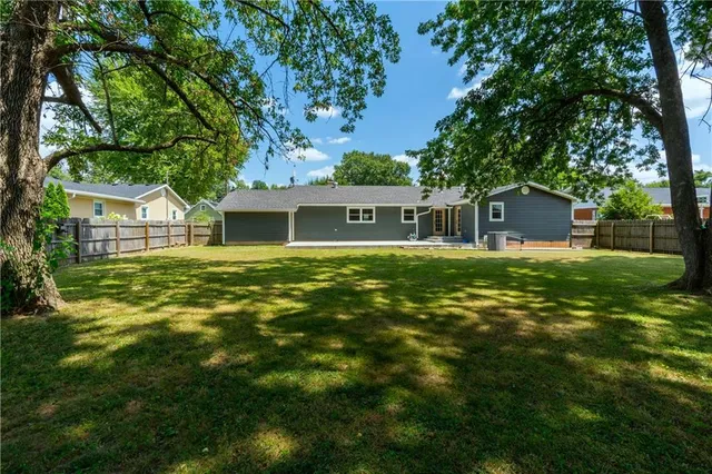 $235,000 | 207 Maple Street, Lamar, MO 64759