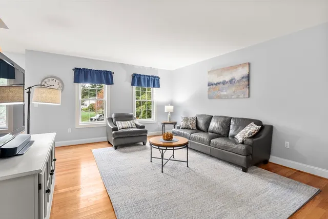 $689,900 | 4 Lauren Lane, Southwick, MA 01077