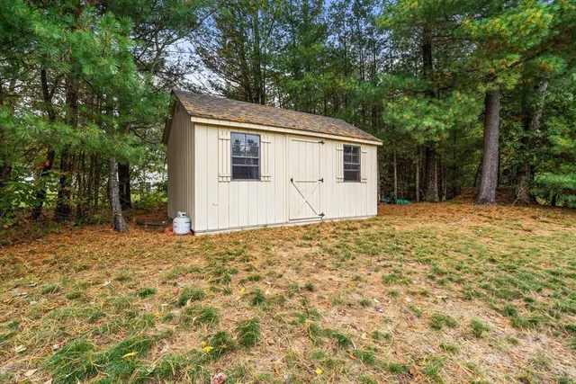 $689,900 | 4 Lauren Lane, Southwick, MA 01077