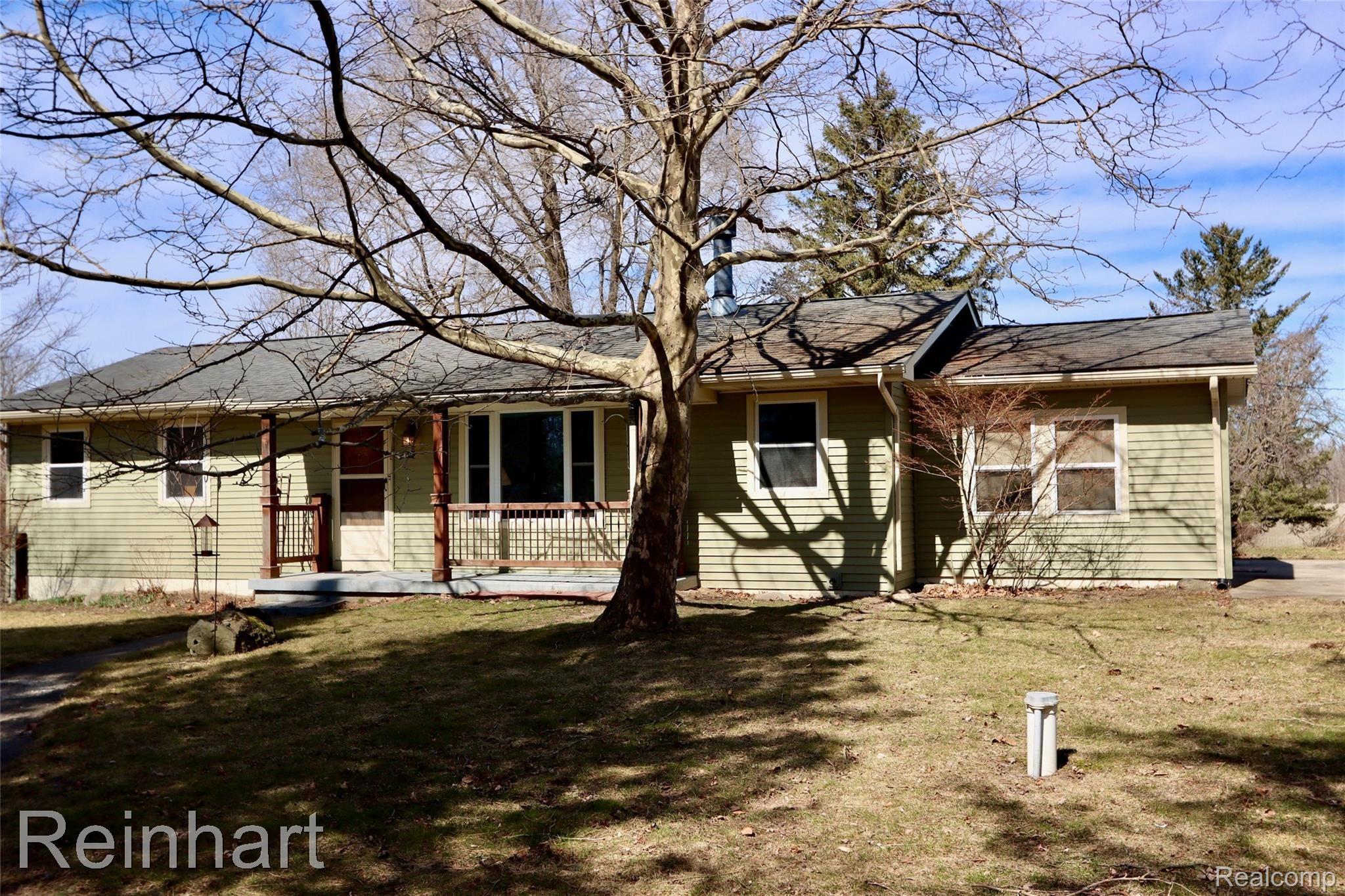 5025 Iosco Road Webberville, MI 48892 - Photo 2 of 33 IMG_0958.jpg