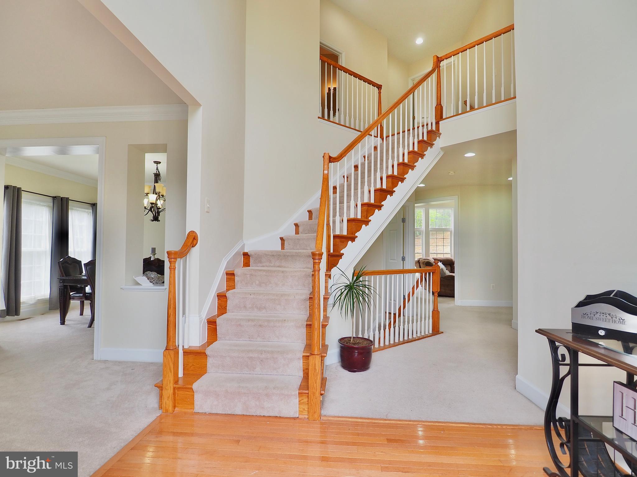 18635 Kerill Road Triangle, VA 22172 - Photo 2 of 30 Foyer/Main Entry