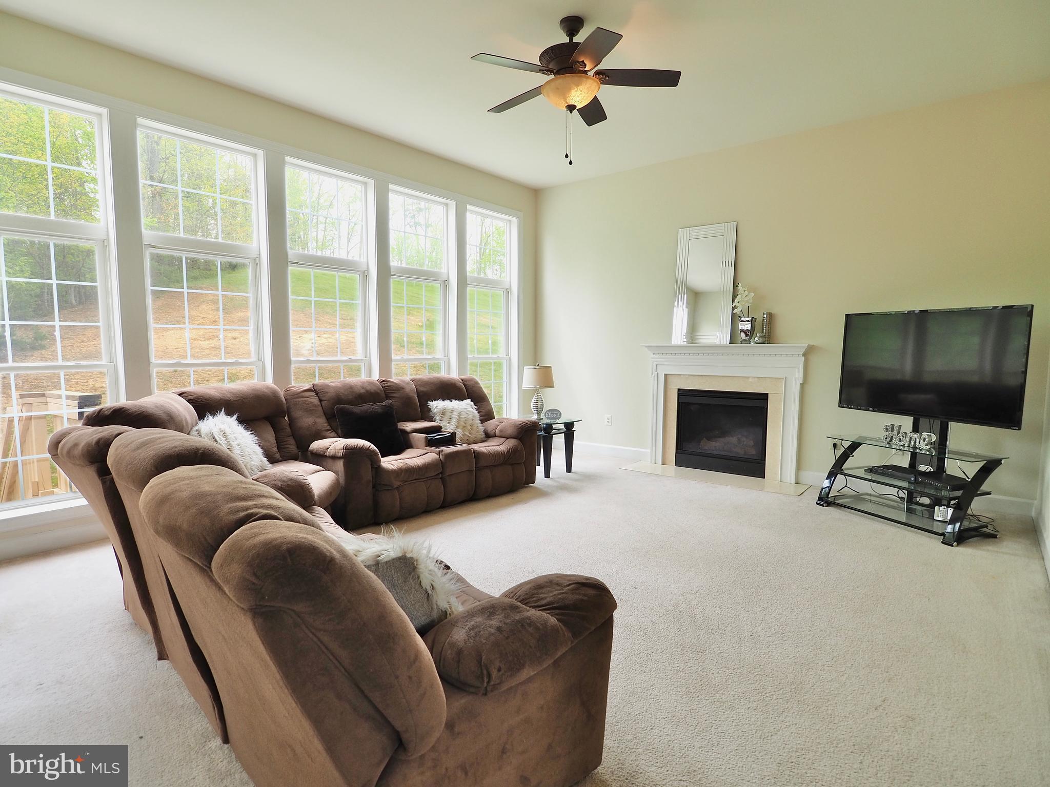 18635 Kerill Road Triangle, VA 22172 - Photo 10 of 30 Family Room