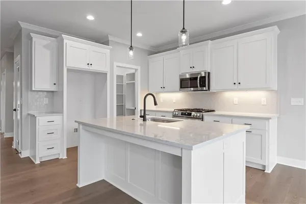 $532,438 | 25037 West 94th Terrace, Lenexa, KS 66227