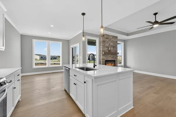 $532,438 | 25037 West 94th Terrace, Lenexa, KS 66227