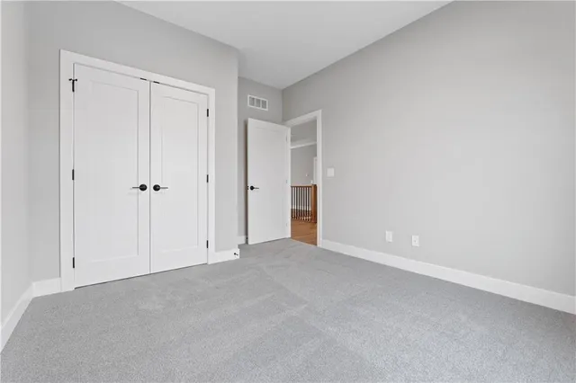 $532,438 | 25037 West 94th Terrace, Lenexa, KS 66227