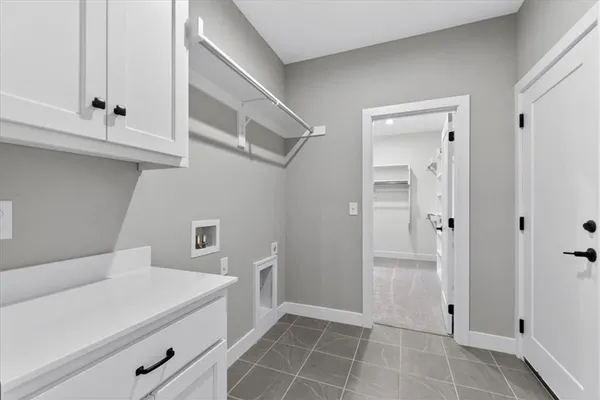 $532,438 | 25037 West 94th Terrace, Lenexa, KS 66227