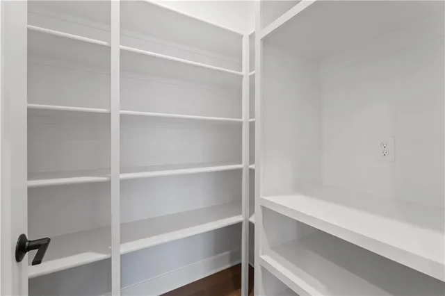 $532,438 | 25037 West 94th Terrace, Lenexa, KS 66227