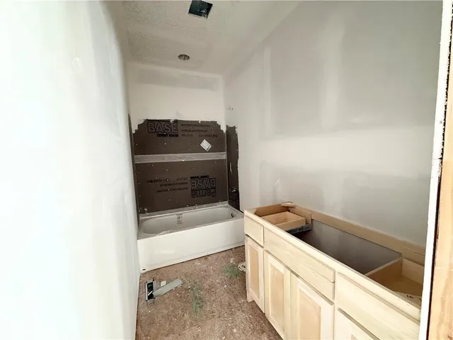 $532,438 | 25037 West 94th Terrace, Lenexa, KS 66227