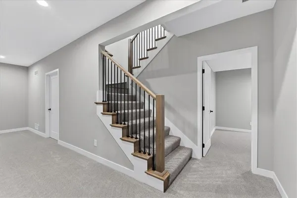 $532,438 | 25037 West 94th Terrace, Lenexa, KS 66227