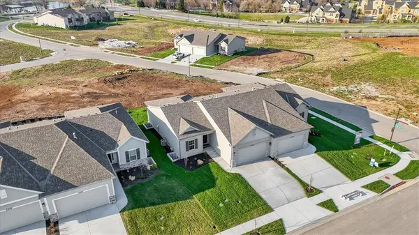 $532,438 | 25037 West 94th Terrace, Lenexa, KS 66227