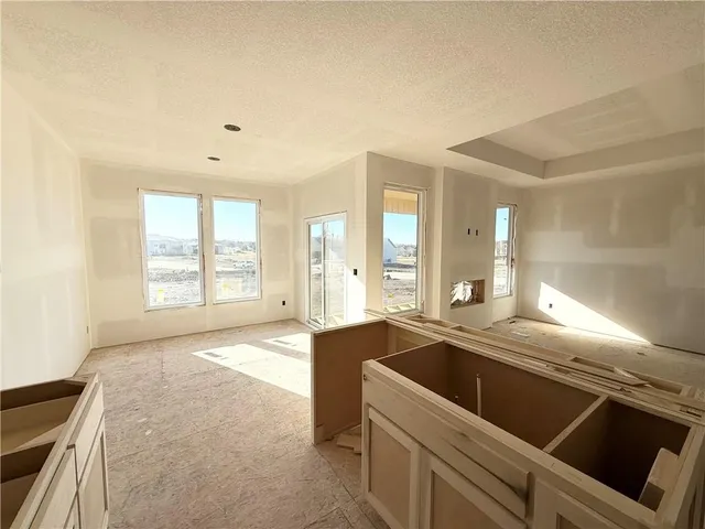 $532,438 | 25037 West 94th Terrace, Lenexa, KS 66227