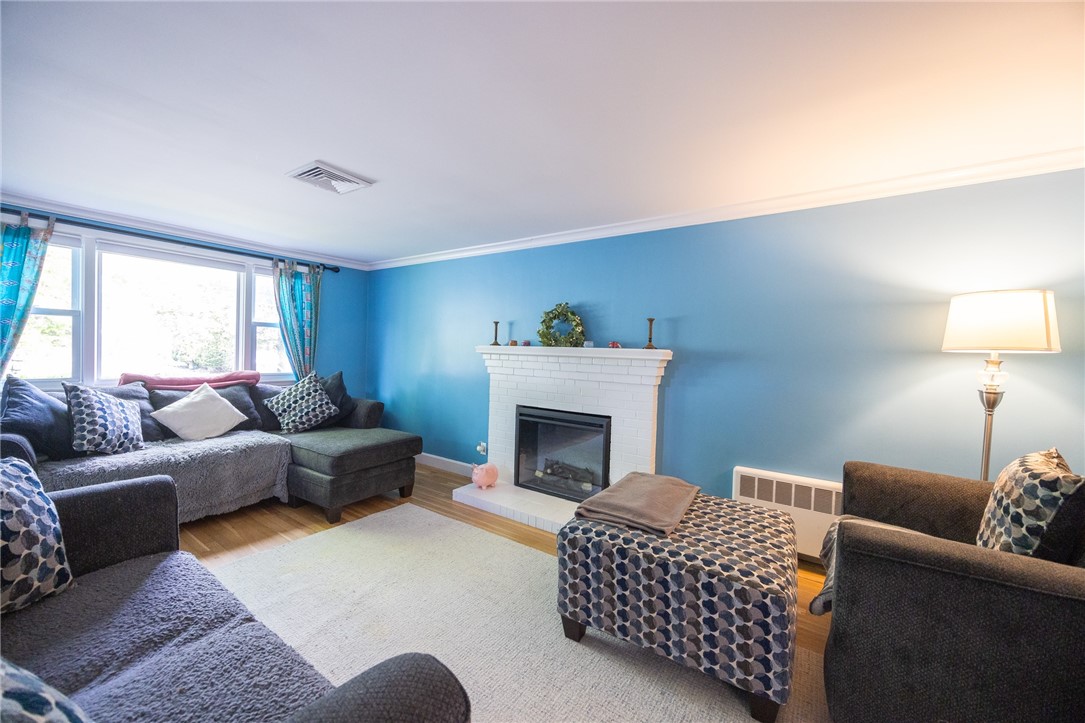 11 Laurelhurst Road Cranston, RI 02920 - Photo 21 of 40 Gallery Image 21
