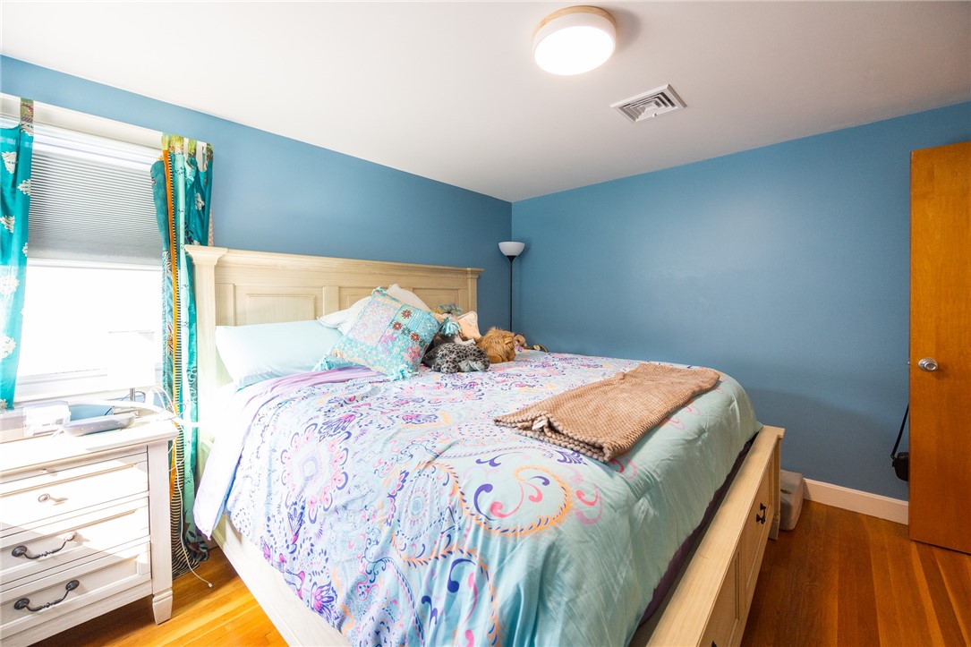 11 Laurelhurst Road Cranston, RI 02920 - Photo 24 of 40 Gallery Image 24