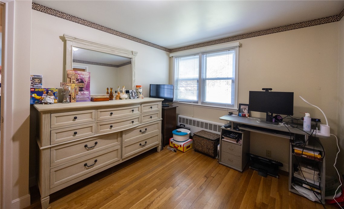 11 Laurelhurst Road Cranston, RI 02920 - Photo 27 of 40 Gallery Image 27