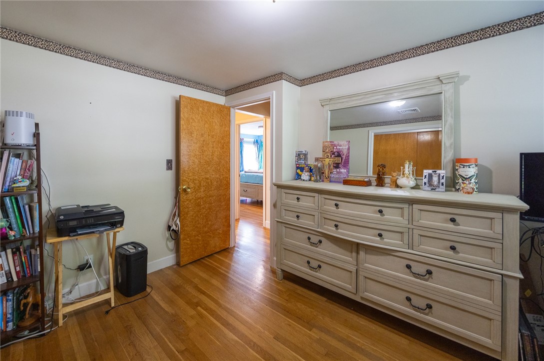 11 Laurelhurst Road Cranston, RI 02920 - Photo 28 of 40 Gallery Image 28
