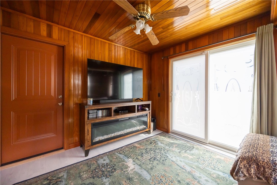 11 Laurelhurst Road Cranston, RI 02920 - Photo 32 of 40 Gallery Image 32