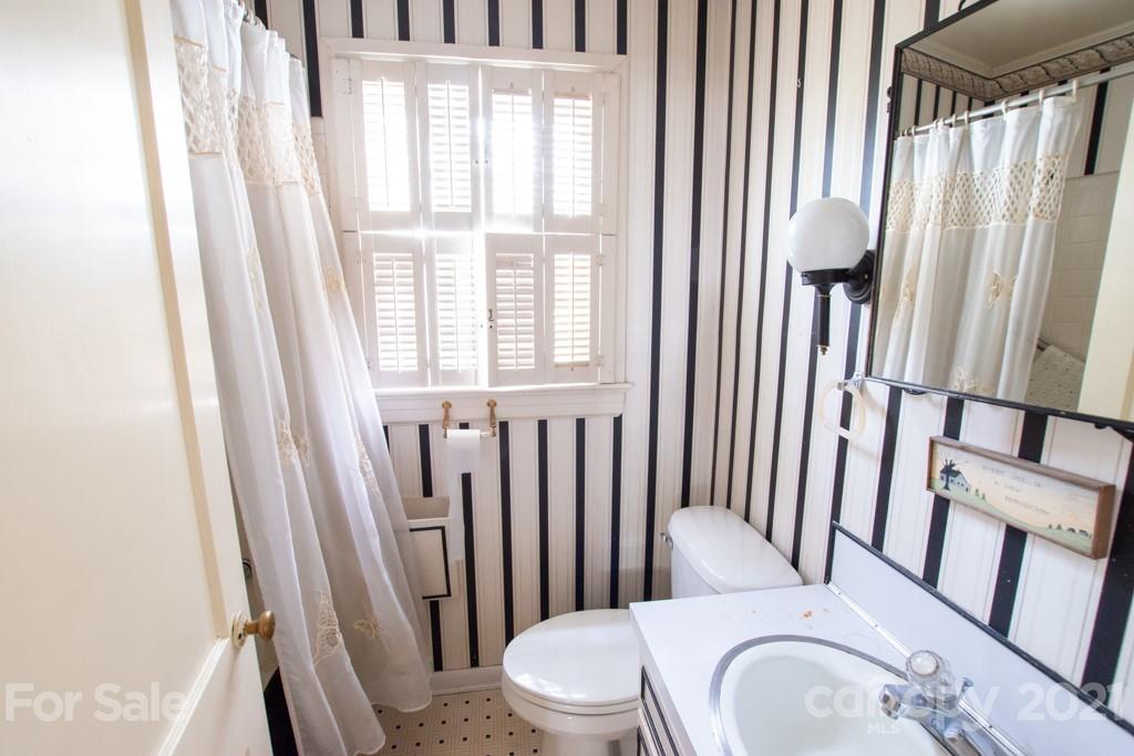 609 Albemarle Road Troy, NC 27371 - Photo 17 of 30 Gallery Image 17