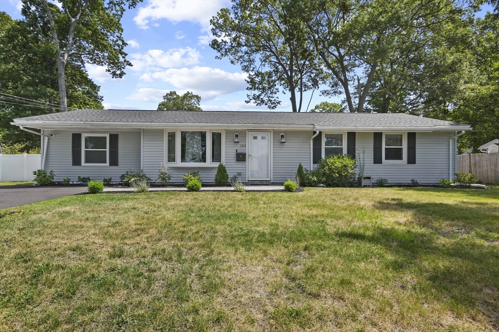 103 Deanna Road Brockton, MA 02302 - Photo 1 of 17