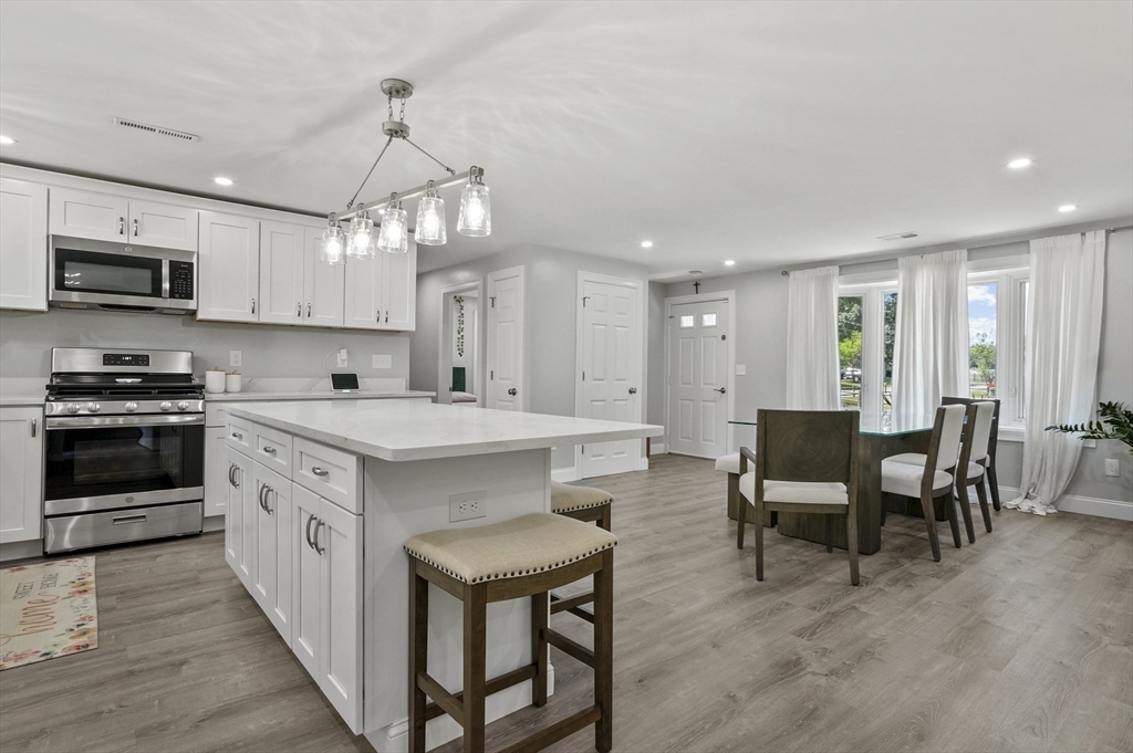 103 Deanna Road Brockton, MA 02302 - Photo 4 of 17