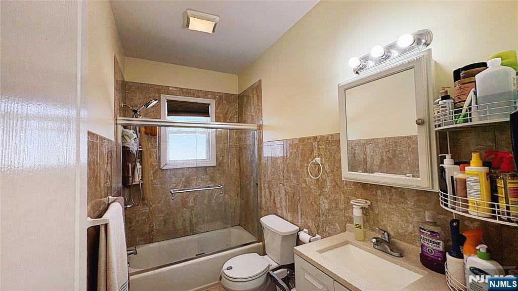 47 Campbell Avenue, Unit 2R Hackensack, NJ 07601 - Photo 8 of 10