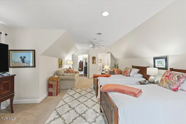 $599,990 | 102 Willow Creek Lane, Jonesborough, TN 37659